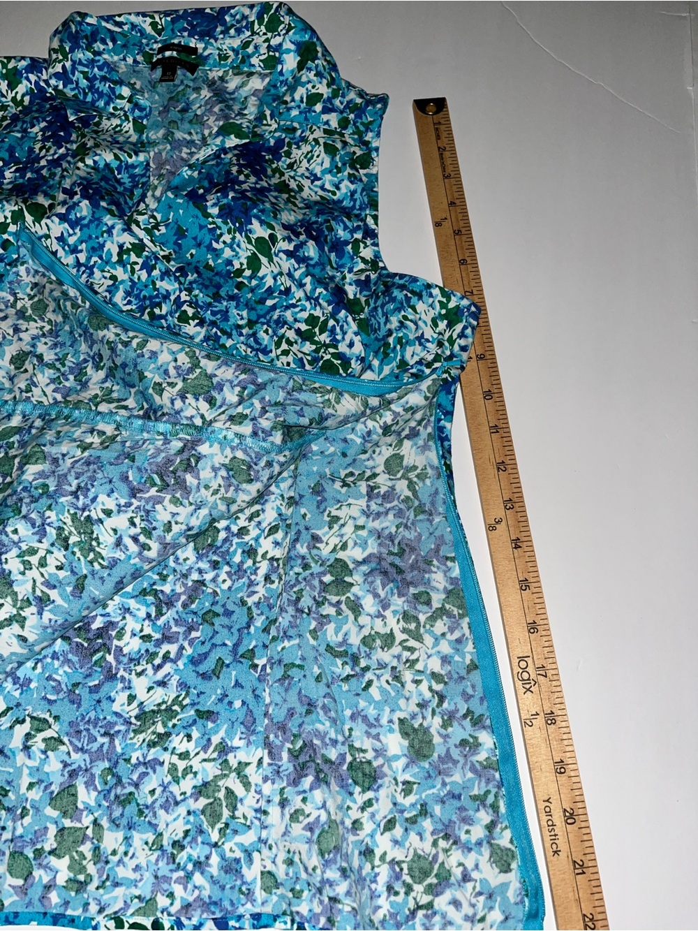 Talbots Sleeveless Faux Wrap Blouse Blue Green Floral Surplice Top Size 12 - Picture 8 of 11